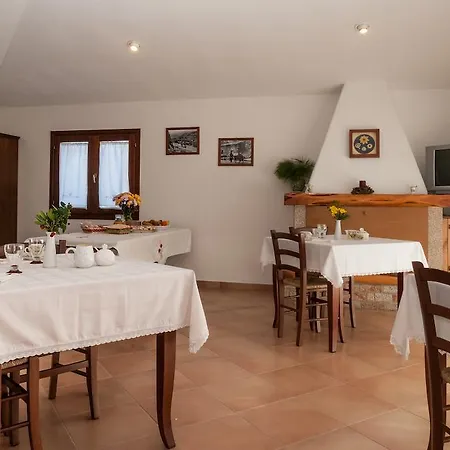 Li Conchi Bed & Breakfast *